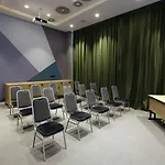Hampton By Hilton