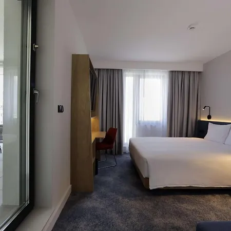 Hampton By Hilton Hotel