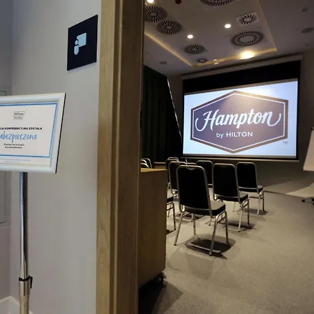 Hotel Hampton By Hilton 3*