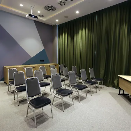 Hampton By Hilton