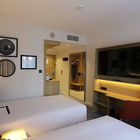 Hampton By Hilton