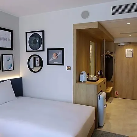 Hampton By Hilton