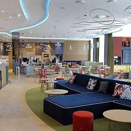 Hampton By Hilton