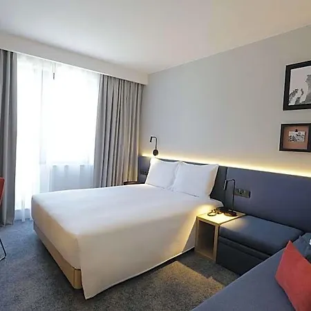 Hampton By Hilton