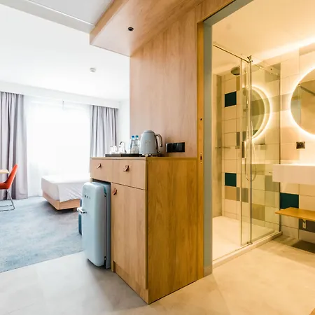 Hampton By Hilton Hotel 3*