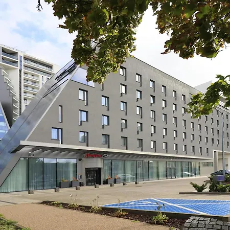 Hotel Hampton By Hilton 3*