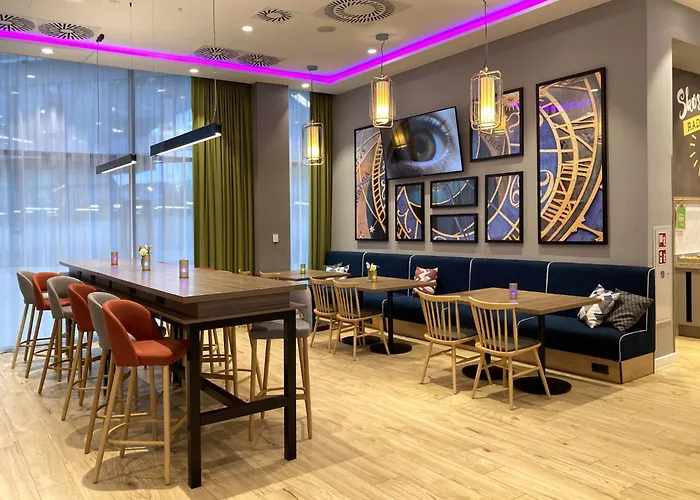 Hampton By Hilton 3*