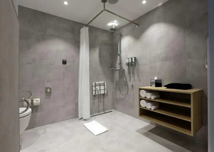 Hampton By Hilton Hotel