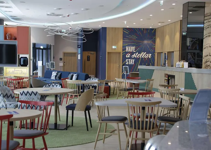 Hampton By Hilton 酒店 3*