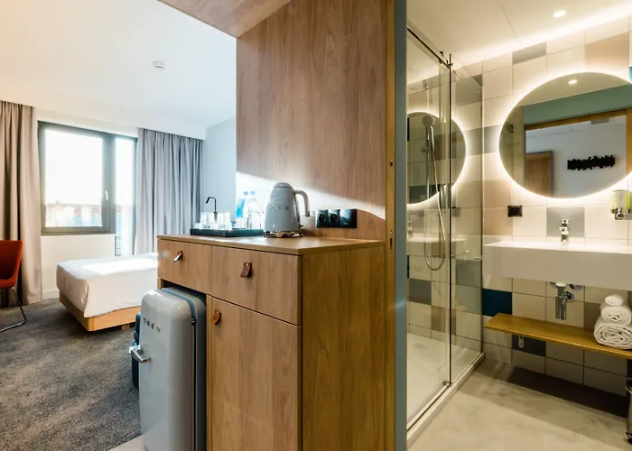 Hampton By Hilton Hotel 3*