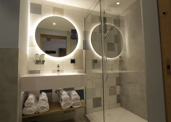 Hampton By Hilton Hotel